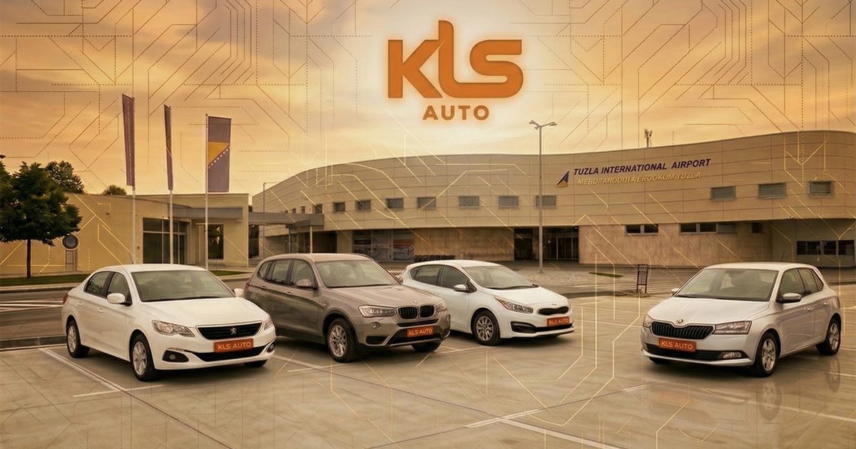 Voitures de location KLS Auto garées devant le terminal de l’aéroport international de Tuzla